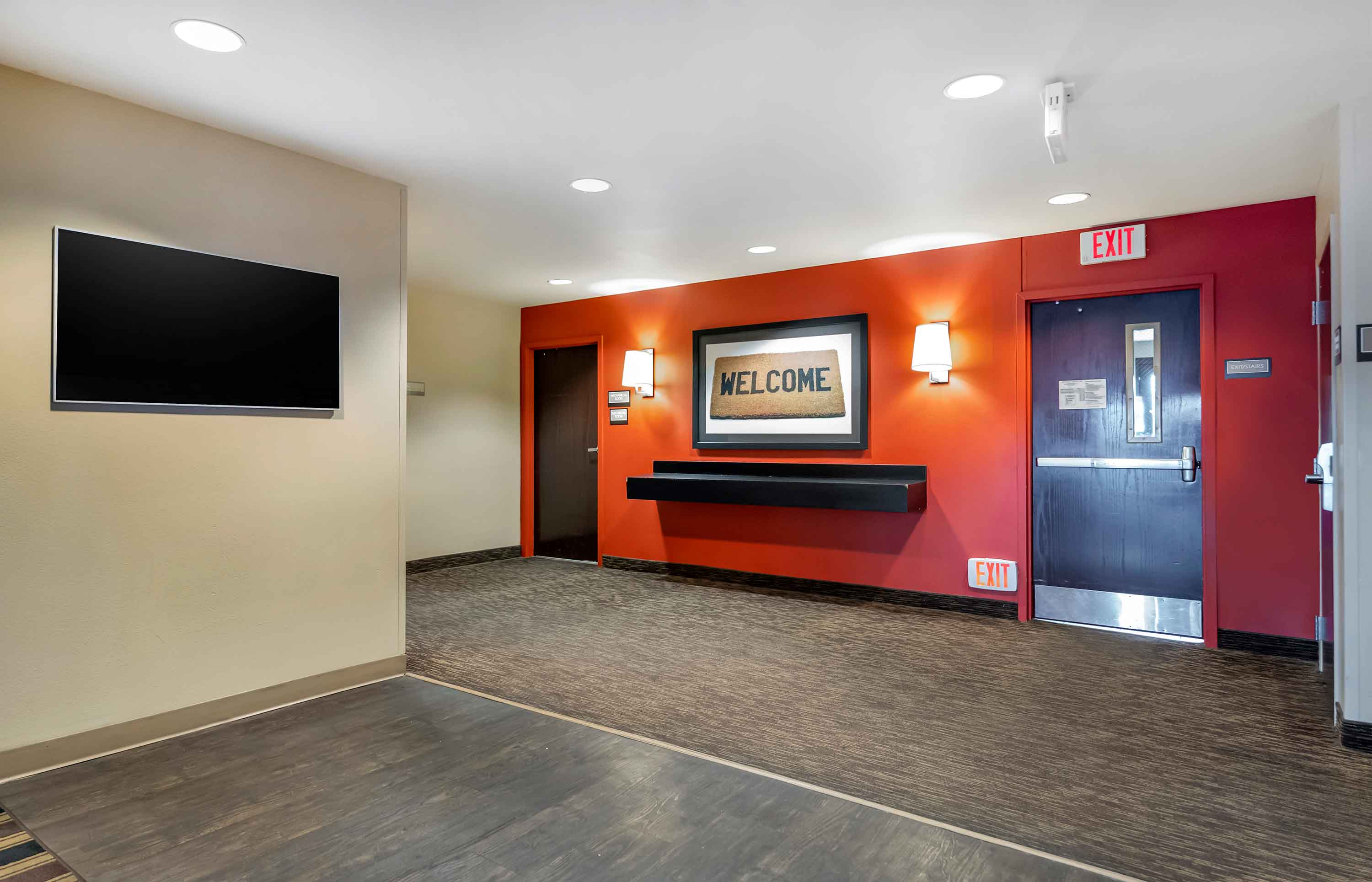 Lobby and Guest Check-in