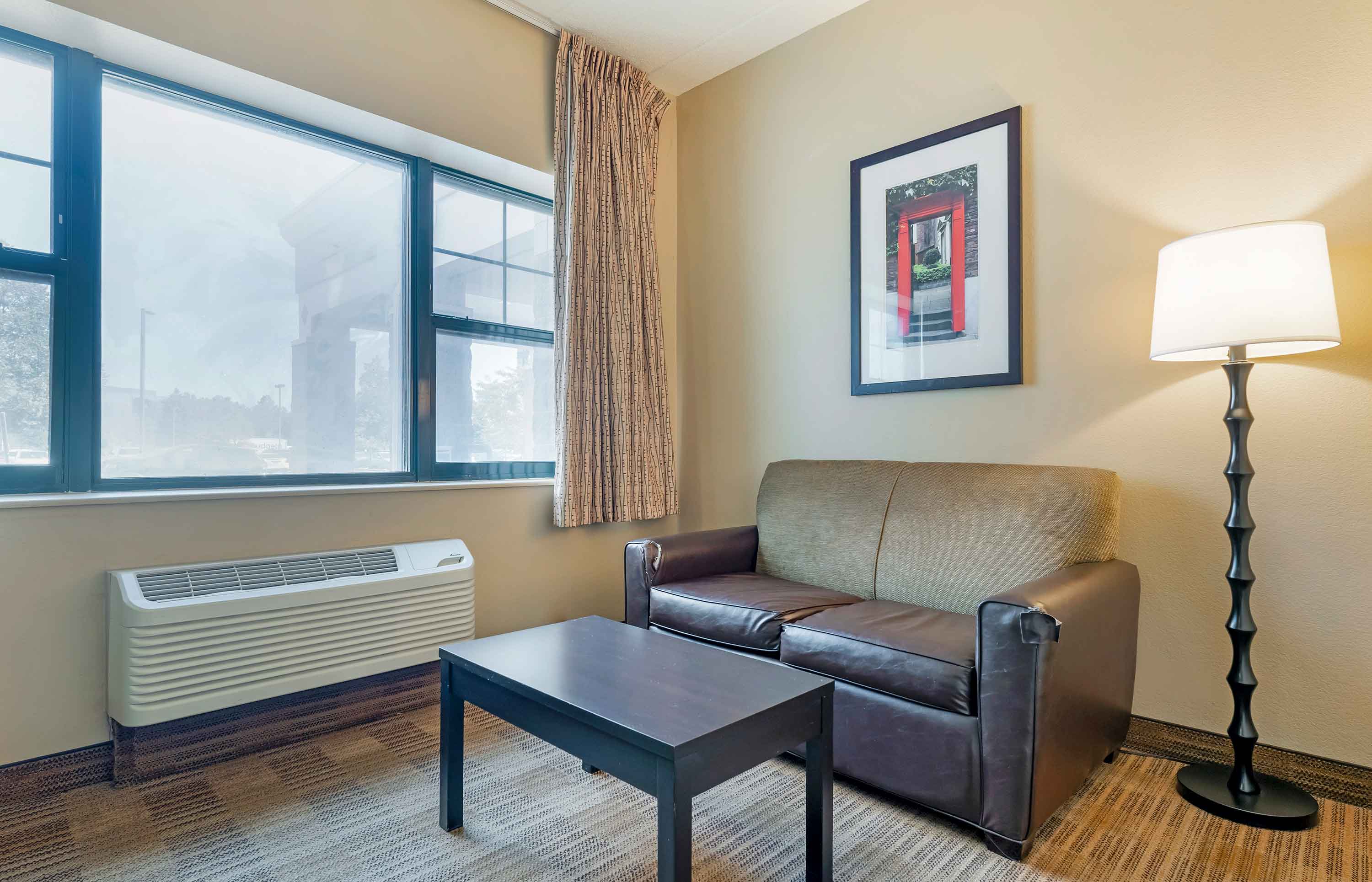Studio Suite - 2 Full Beds