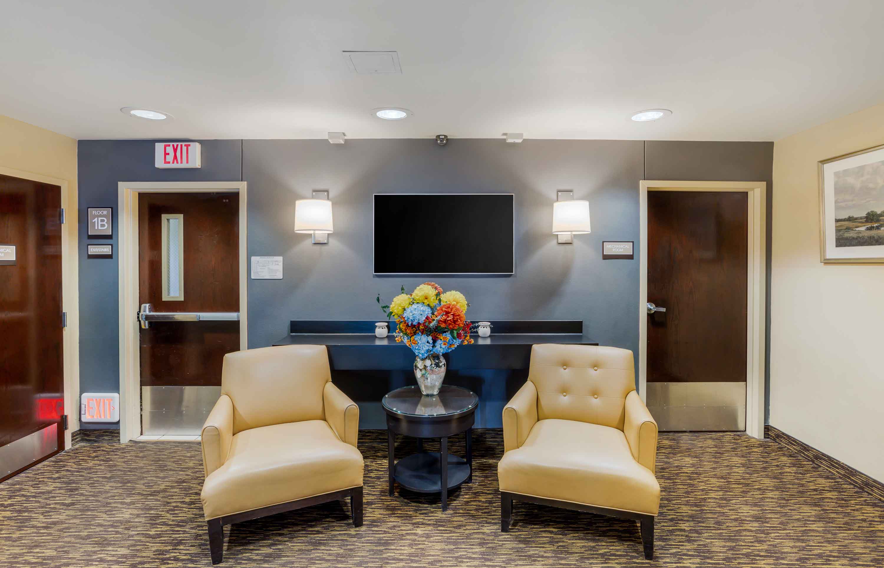 Lobby and Guest Check-in