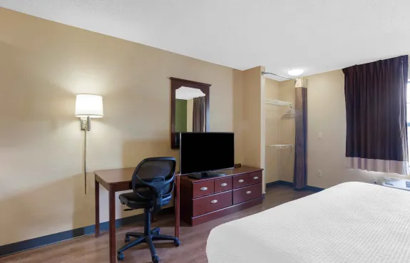 1 Bedroom Suite - 2 Queen Beds