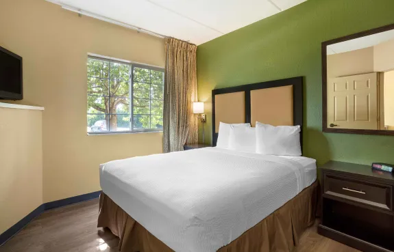 1 Bedroom Suite - 2 Queen Beds