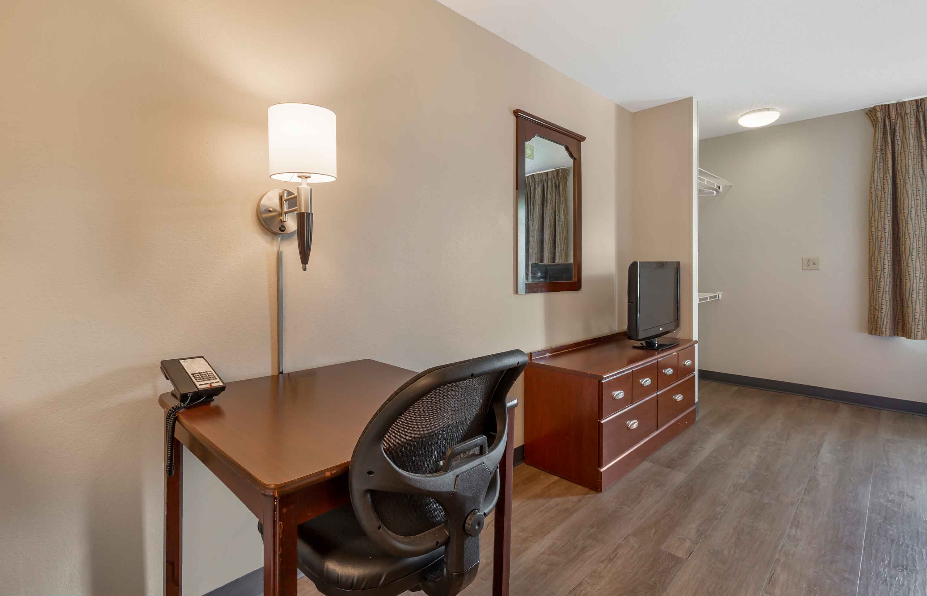 Studio Suite - 2 Full Beds