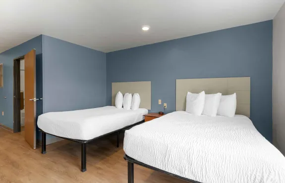Studio Suite - 2 Full Beds